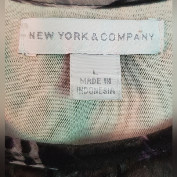 New York and Company camisole top in size lg. - Picture 2 of 4
